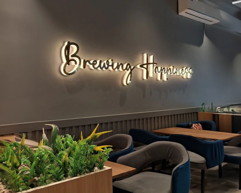 Restaurants, Bars & Cafés